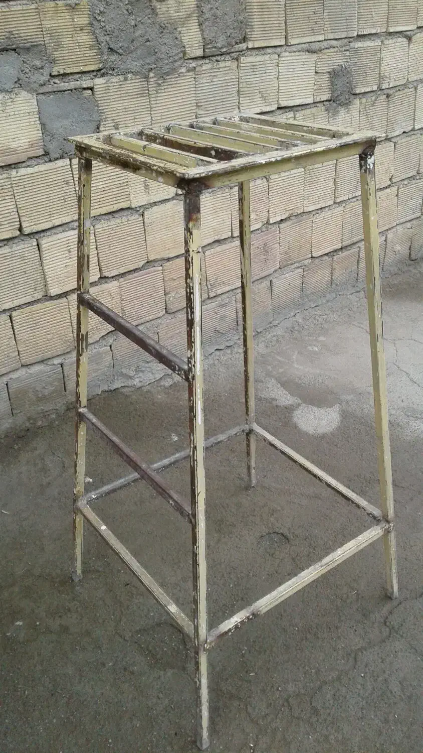 چهار پایه درجه یک بسیار محکم دست ساز|صندلی و نیمکت|کرمانشاه, |دیوار