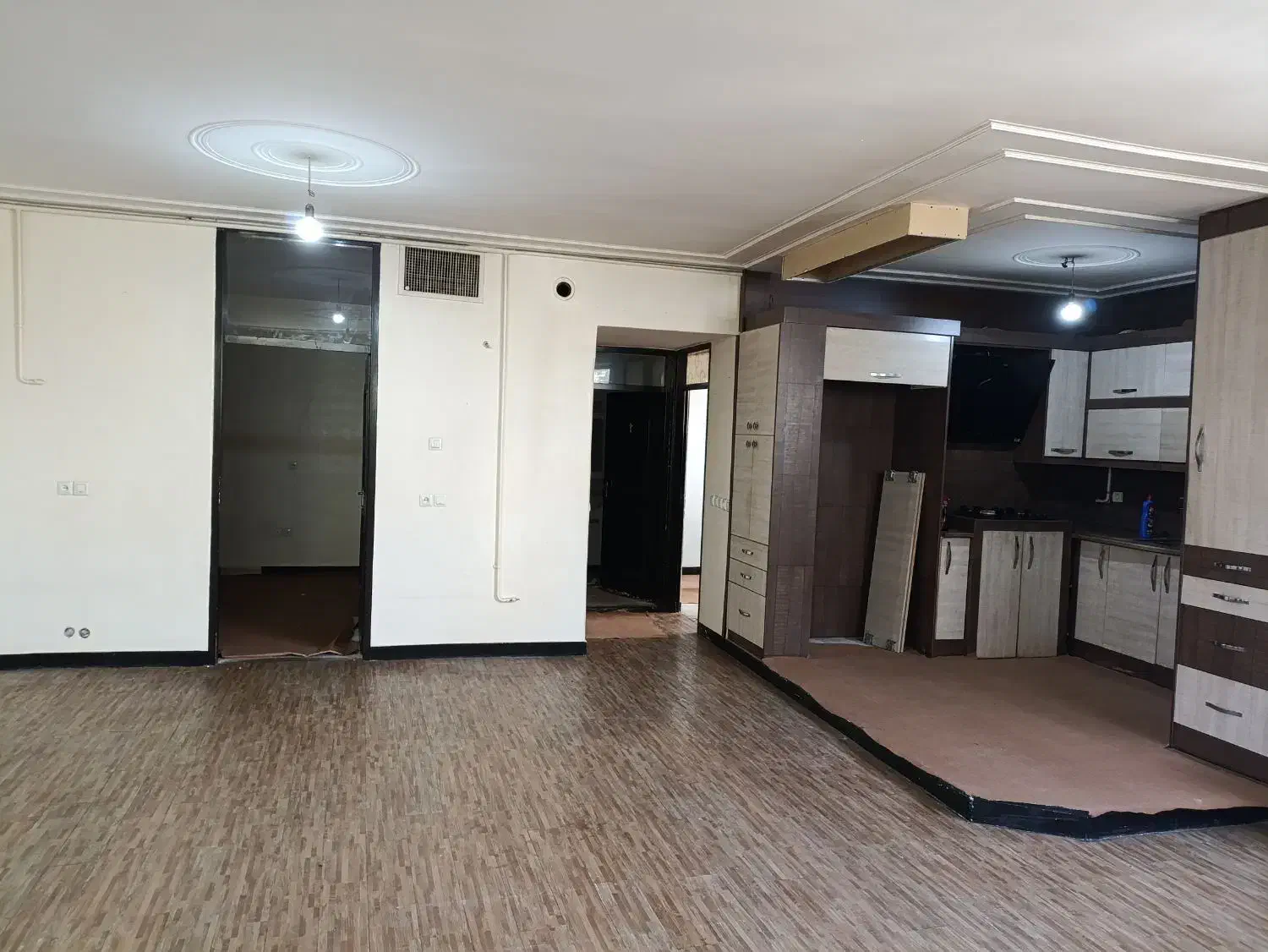 رهن اجاره آپارتمان (( مخابرات ))|اجارهٔ آپارتمان|شاهینشهر, خبرنگار|دیوار