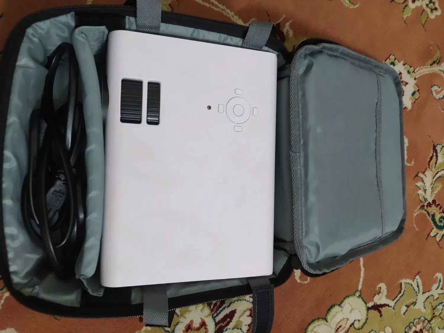 پروژکتور|تلویزیون و پروژکتور|زاهدان, |دیوار