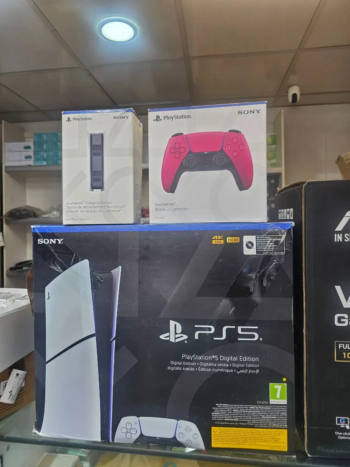 Ps5 دیجیتال 2 دسته 10 عدد بازی و پایه شارژر|کنسول، بازی ویدئویی و آنلاین|زنجان, |دیوار