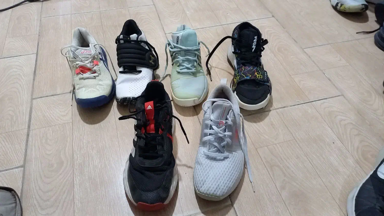 کفش های والیبالی در حد نو|تجهیزات ورزشی|رامیان, |دیوار