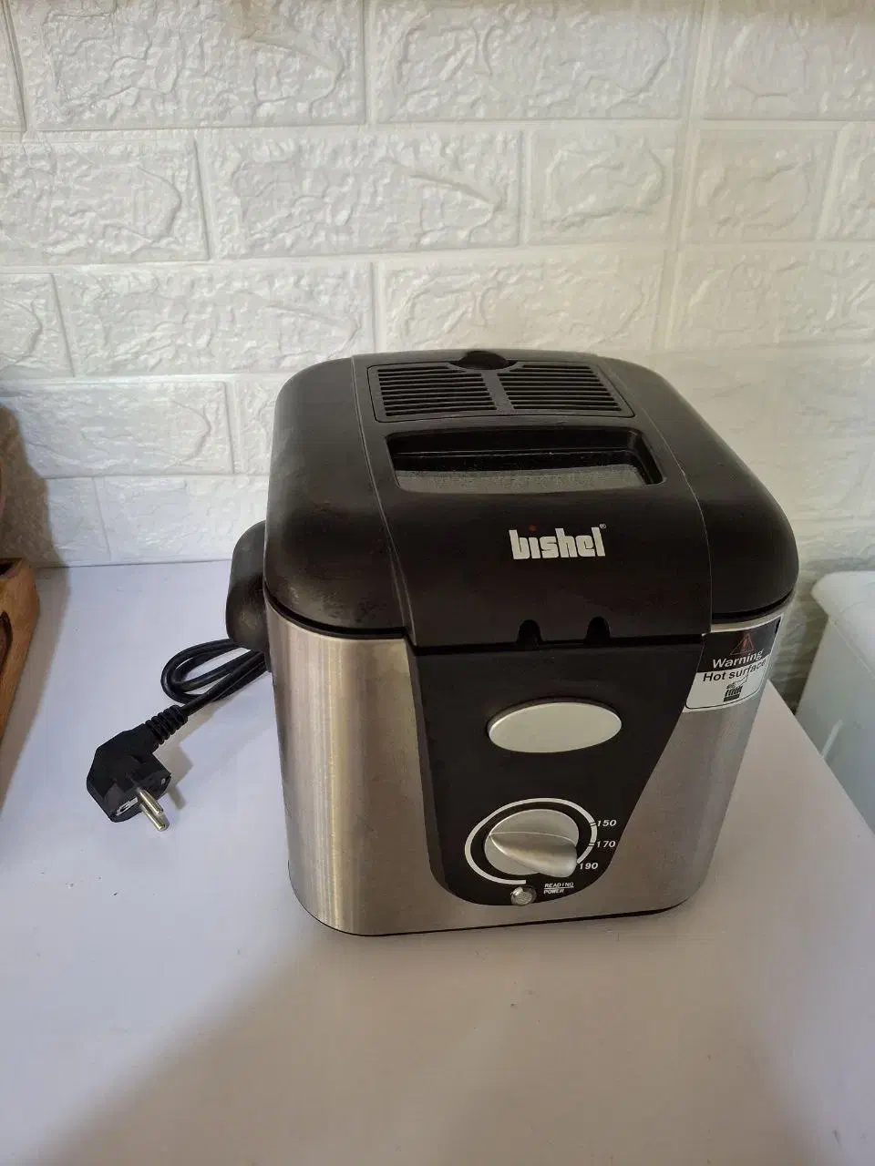 سرخکن کوچک آلمانی|اجاق گاز و لوازم برقی پخت‌وپز|فولادشهر, A4|دیوار