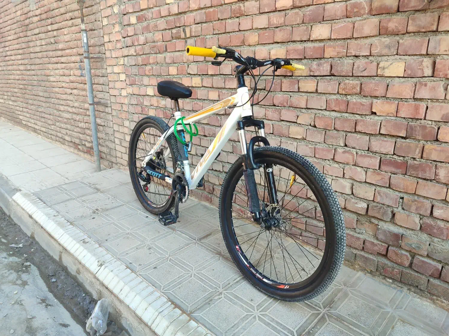 یک دوچرخه ی 26|دوچرخه، اسکیت، اسکوتر|پیرانشهر, |دیوار