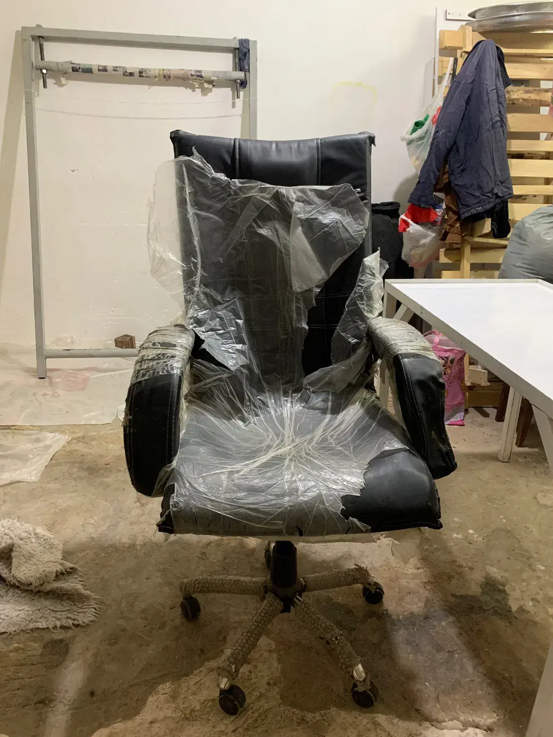 صندلی اداری|مبلمان اداری|ابهر, |دیوار