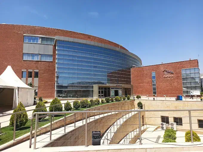 استخدام ادمین و تولیدکننده محتوا اینستاگرام خانم|استخدام رایانه و فناوری اطلاعات|پردیس, فاز ۶|دیوار