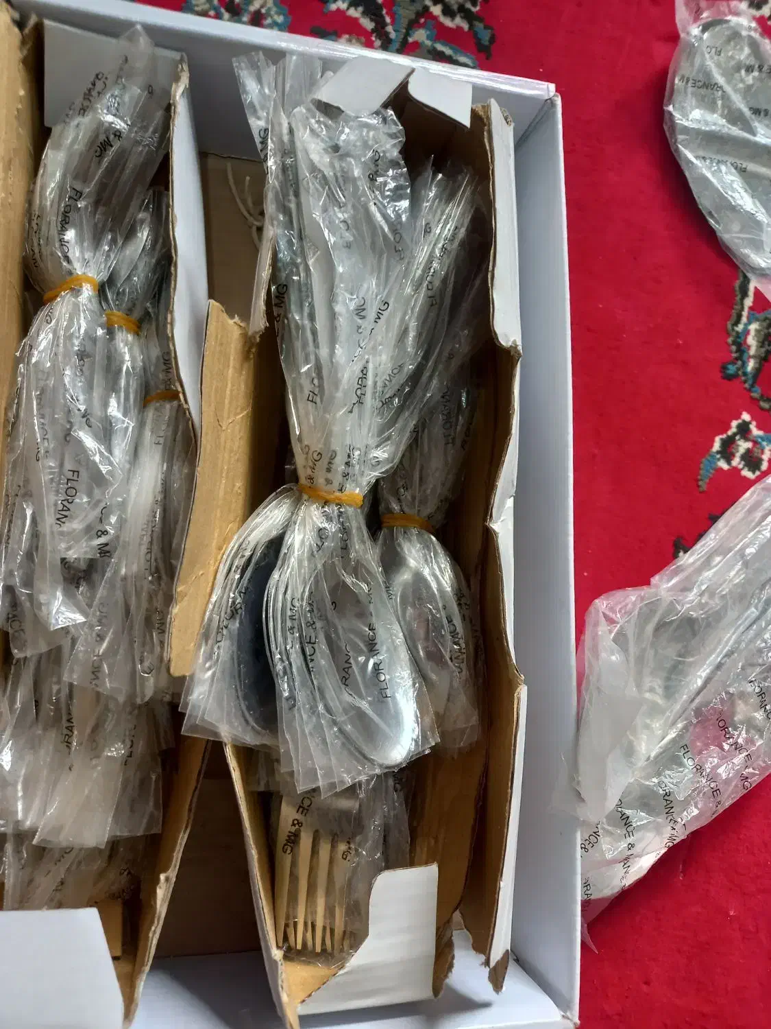 سرویس قاشق چنگال هخامنشی ۹۲پارچه|ظروف سرو و پذیرایی|زاهدان, |دیوار