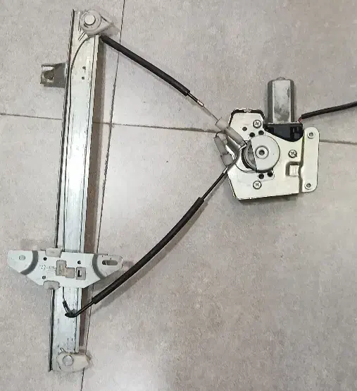 تعمیر شیشه بالابر خودرو ایرانی و چینی موتور بالابر|خدمات موتور و ماشین|ایلام, |دیوار