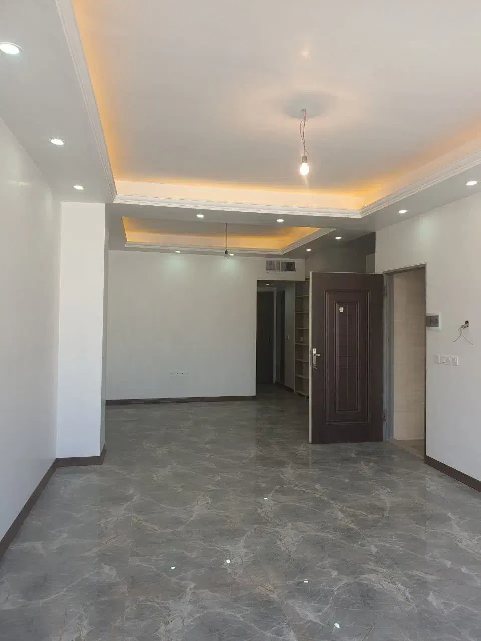 آپارتمان نوساز عباس آباد محمدشهر.تهاتر|فروش آپارتمان|محمدشهر, عباس آباد|دیوار