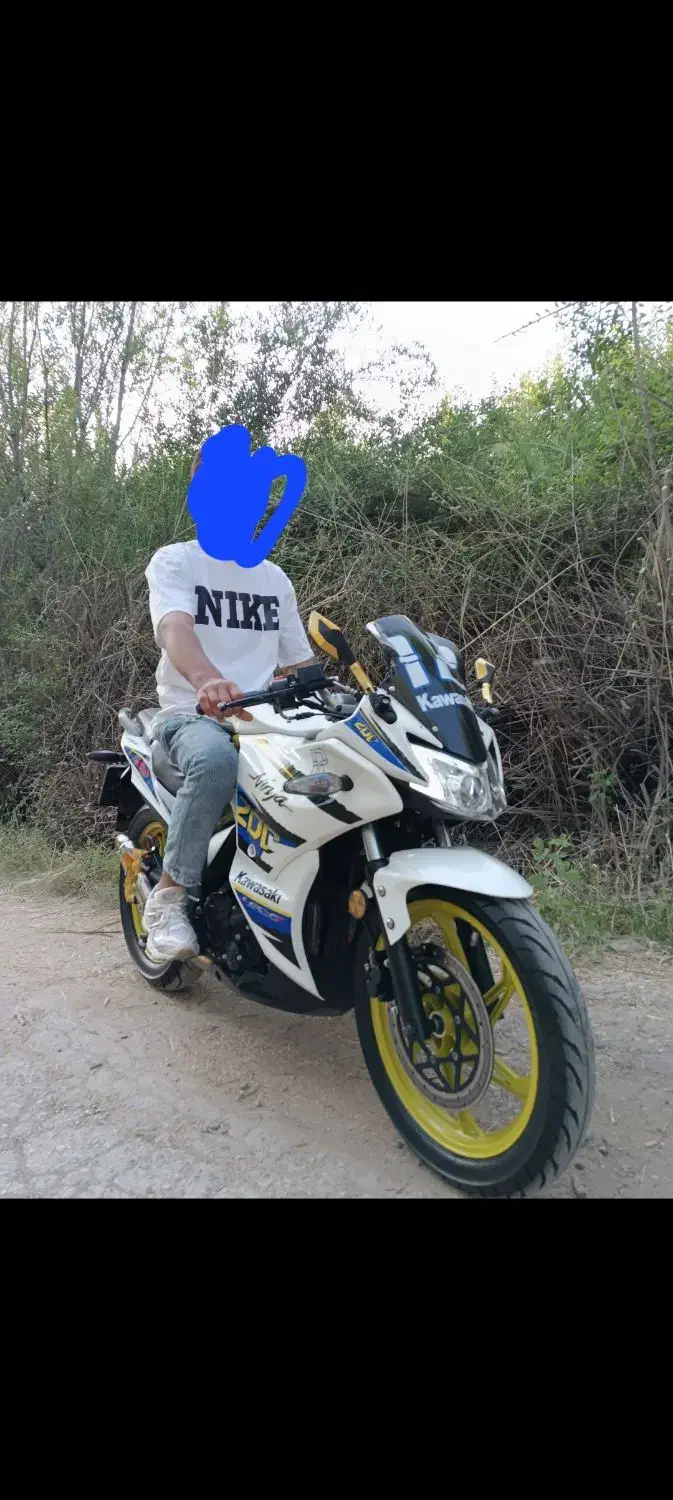 موتور مگلی ۲۰۰ عروسک|موتورسیکلت|بروجرد, |دیوار