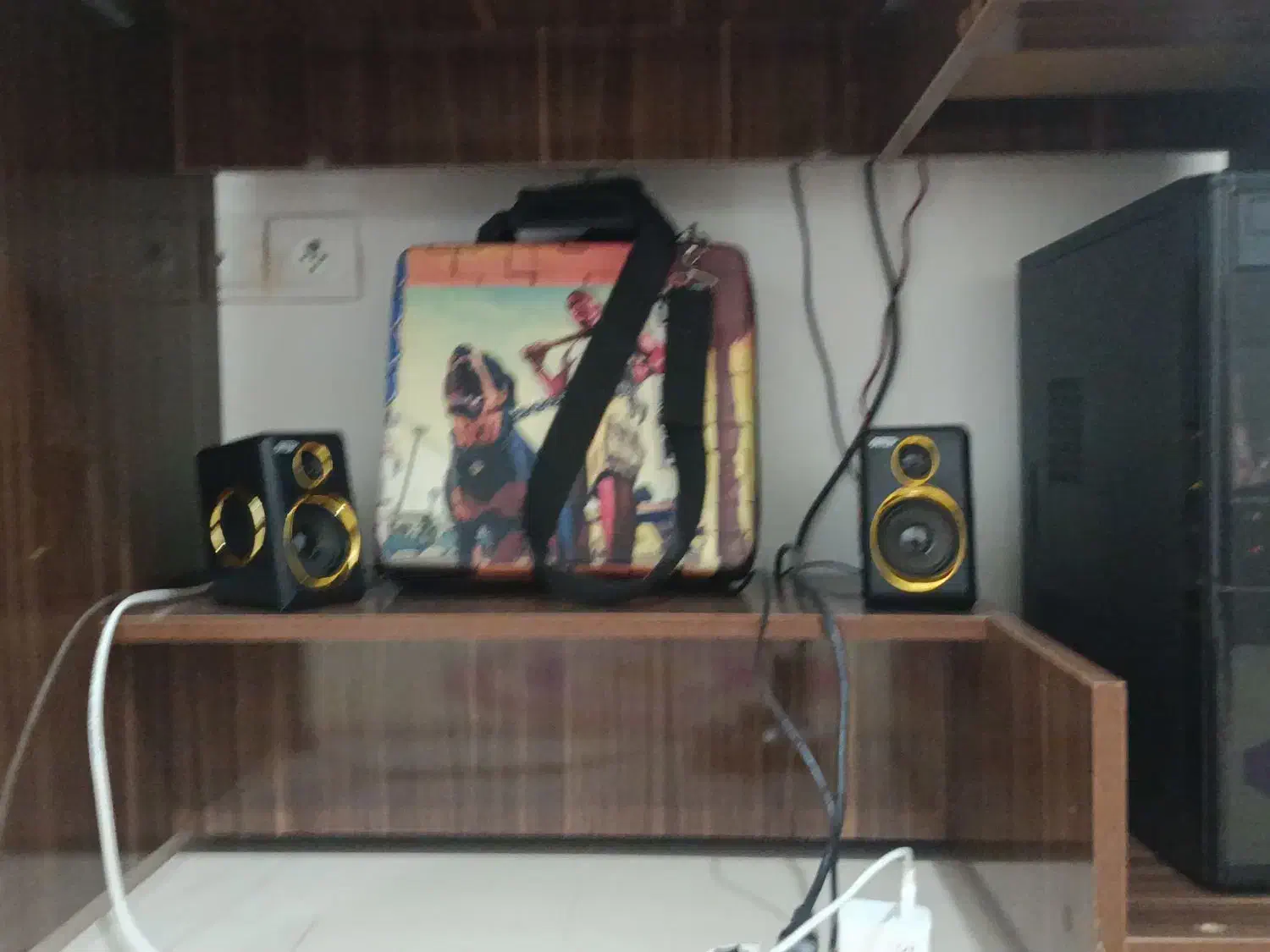 میز کامپیوتر سالم قهوه ای|میز تحریر و کامپیوتر|زنجان, |دیوار