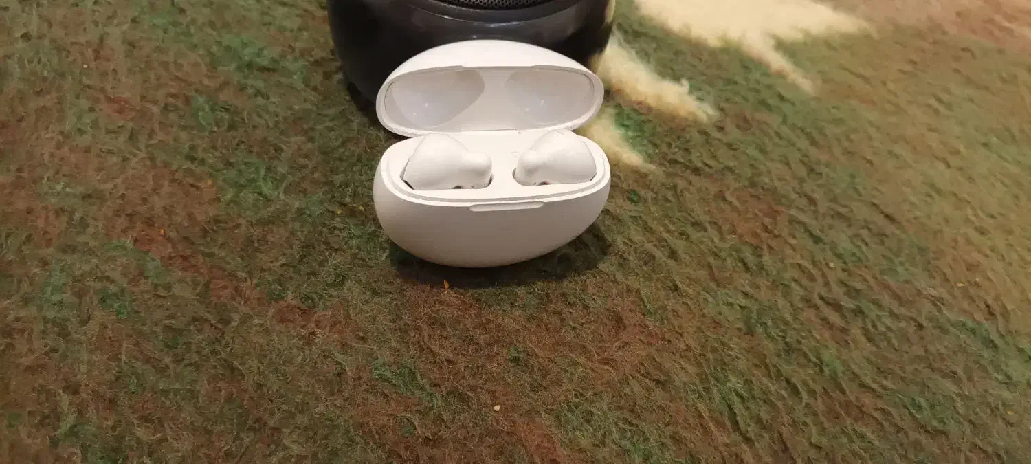 هنذفری بلوتوثی سفید سالمه ولی آبی ۱عدد کار می کنه|لوازم جانبی موبایل و تبلت|کرمانشاه, |دیوار