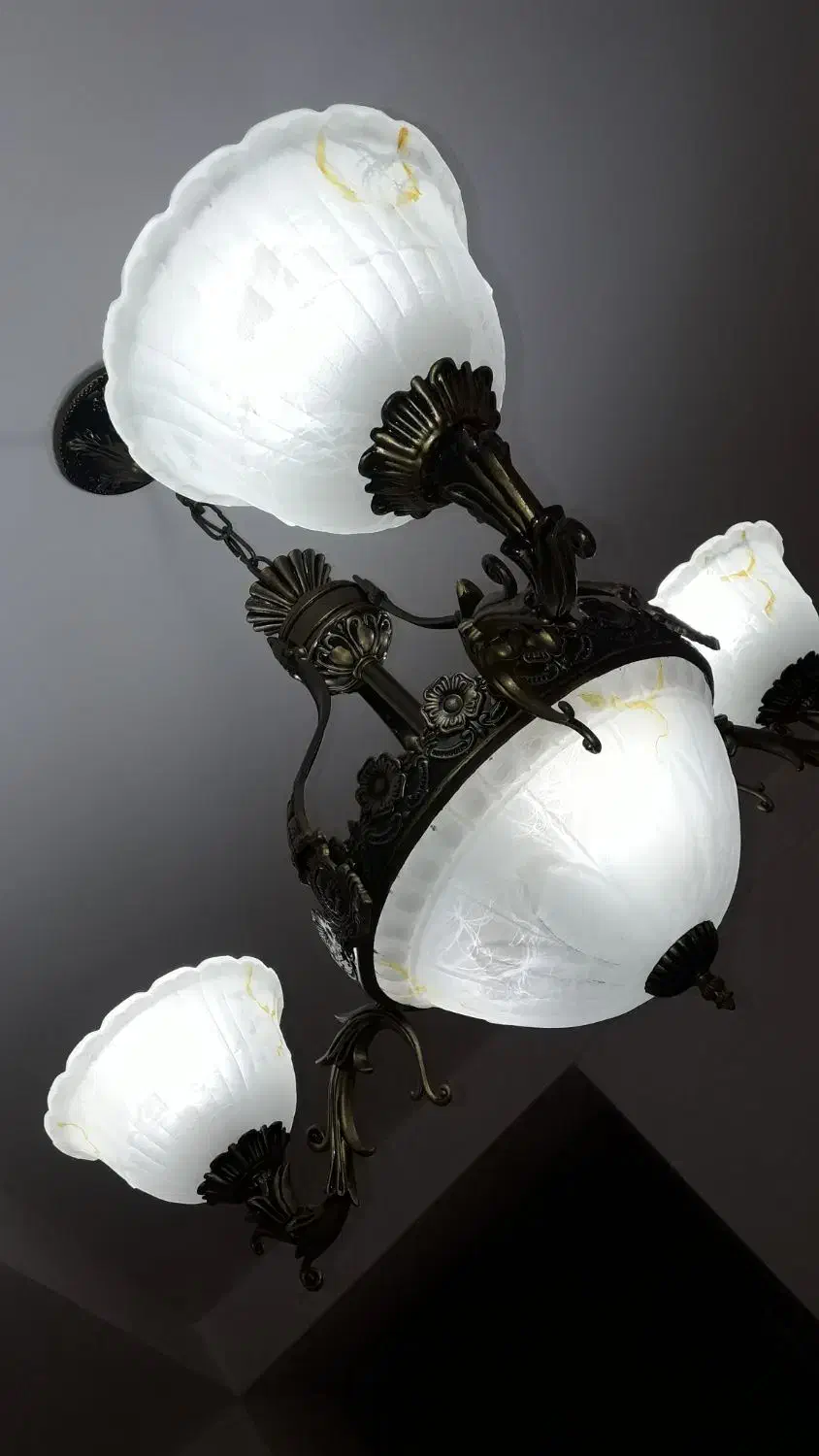 لوستر ۳ شاخه|لوستر و چراغ آویز|گنبد کاووس, |دیوار