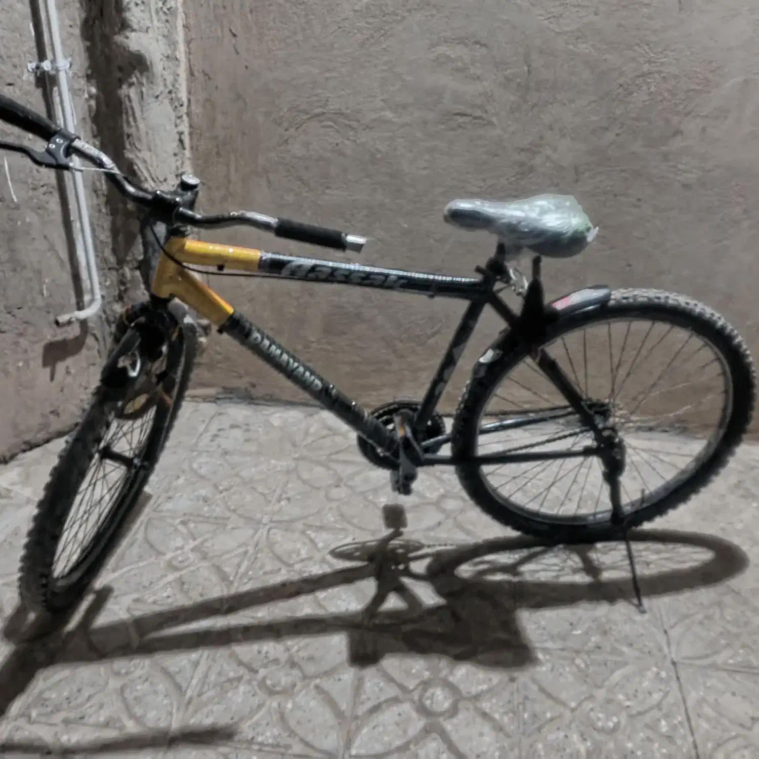 دوچرخه ۲۶|دوچرخه، اسکیت، اسکوتر|خاش, |دیوار