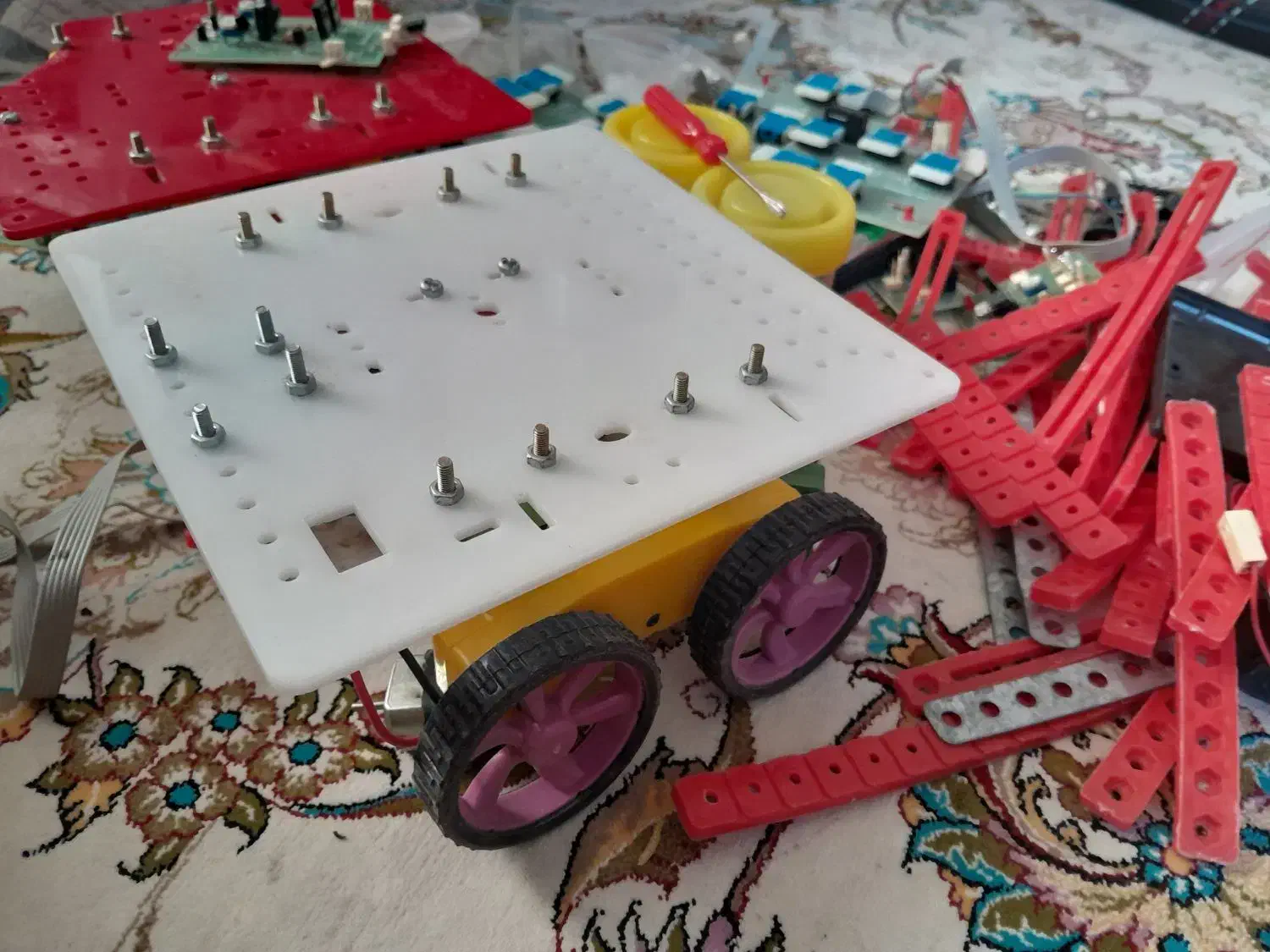 رباتیک|اسباب‌‌بازی|سنندج, |دیوار