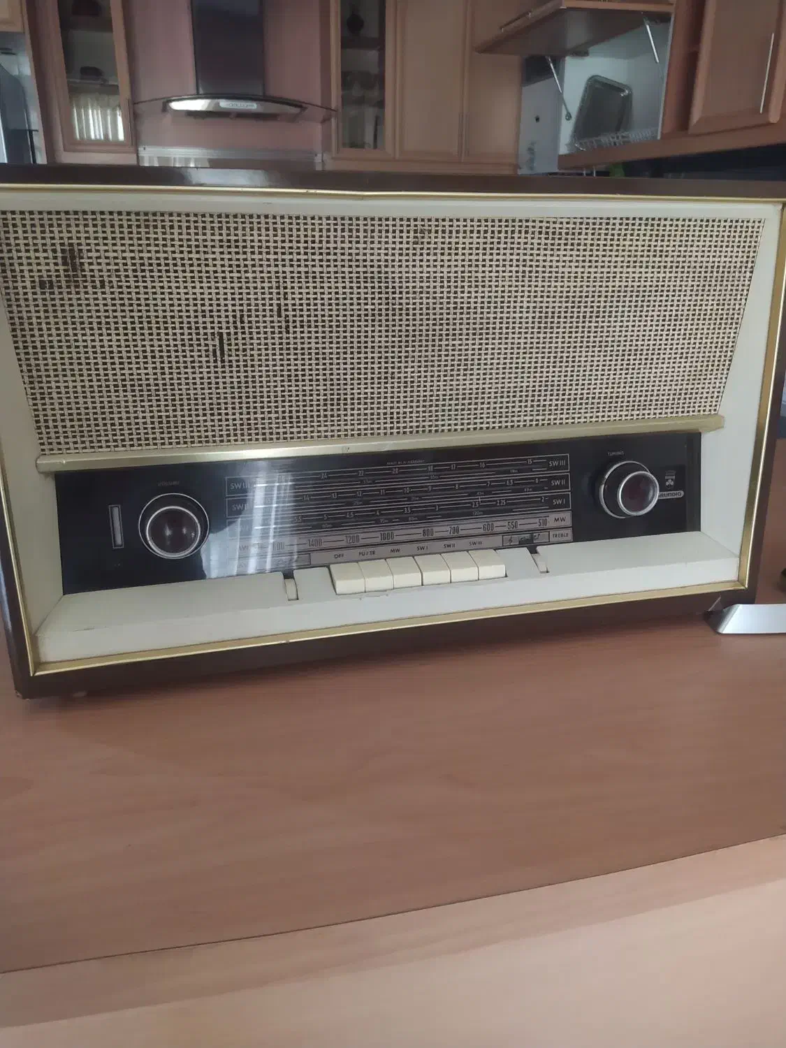 رادیو گراندیک عتیقه|کلکسیون اشیاء عتیقه|اصفهان, طامه|دیوار