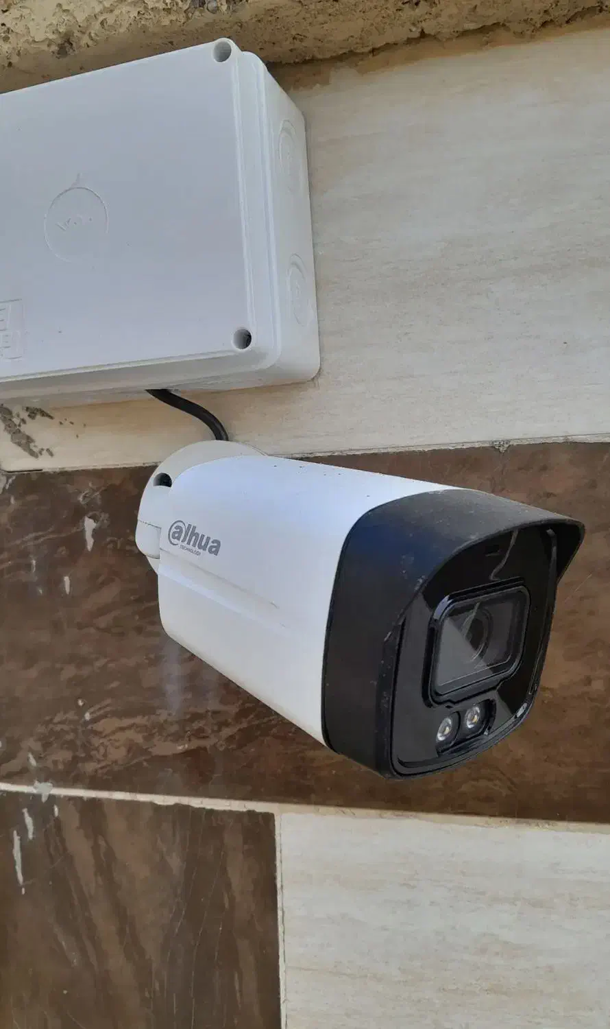 خدمات دوربین مداربسته و سیستم های امنیتی|خدمات پیشه و مهارت|زهک, |دیوار