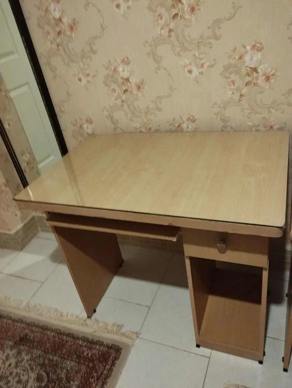 فروش میز کامپیوتر|میز تحریر و کامپیوتر|زنجان, |دیوار