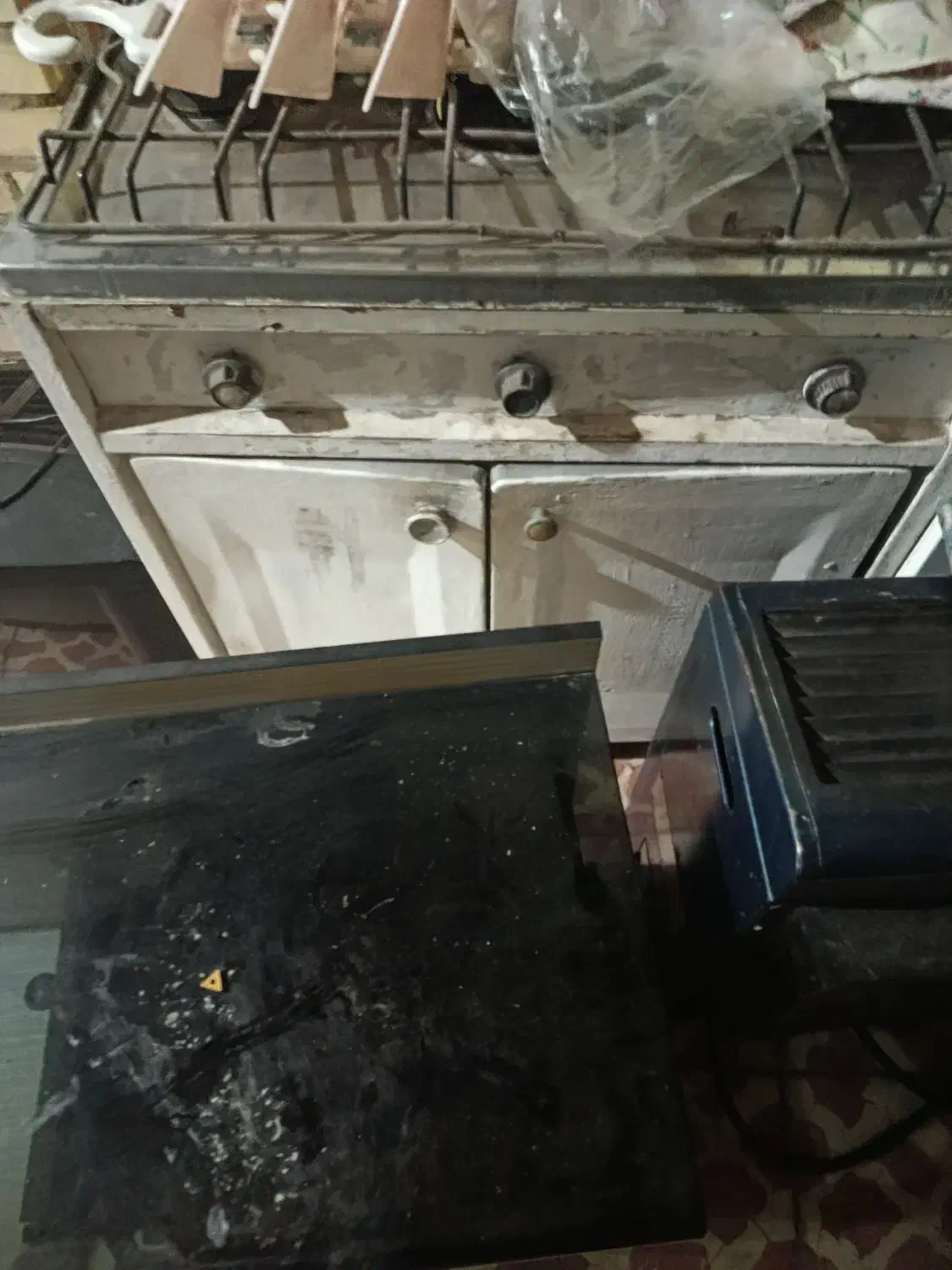 لوازم منزل مجردی|اجاق گاز و لوازم برقی پخت‌وپز|خوی, |دیوار