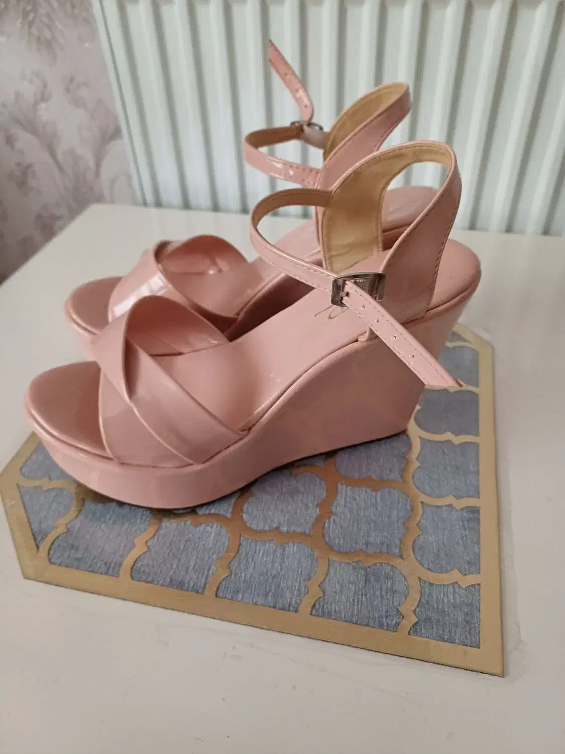 کفش|کیف، کفش، کمربند|قزوین, |دیوار