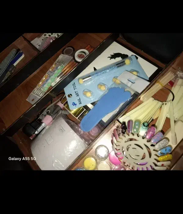 صفر تا صد لوازم کاشت ناخن|آرایشی، بهداشتی، درمانی|تبریز, |دیوار