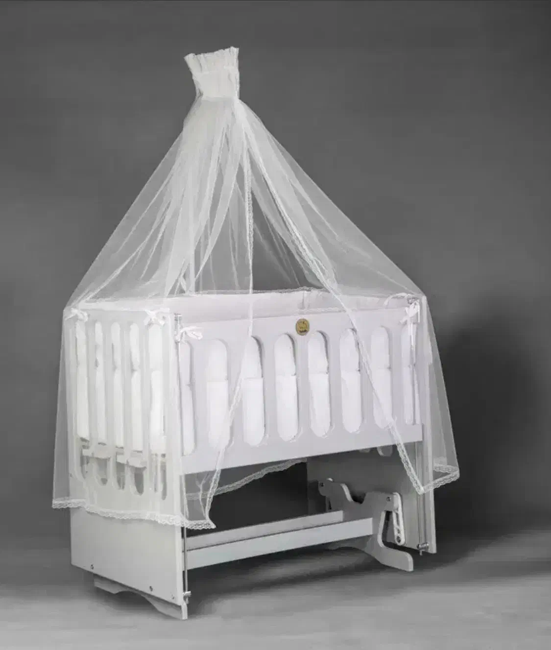 گهواره پیرگاردین|تخت و صندلی بچه|تهران, حکیمیه|دیوار