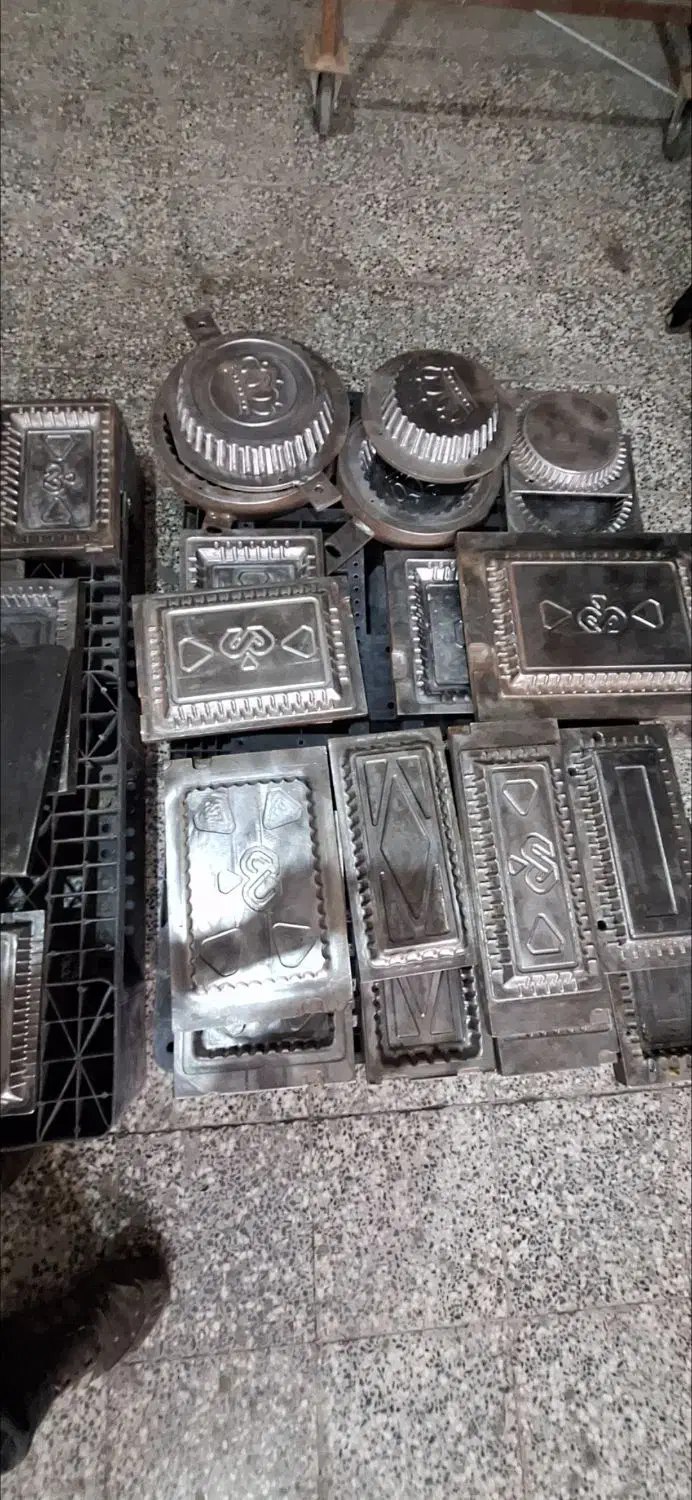 قالب سینی مقوایی دست دوم|عمده‌فروشی|اصفهان, عمان سامانی|دیوار