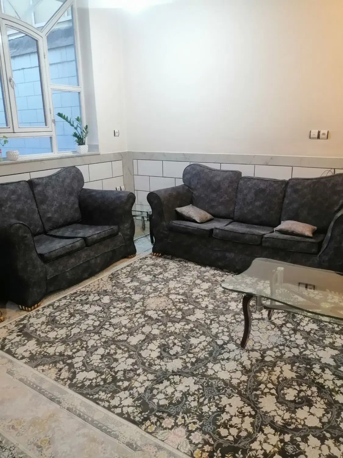 یه دست مبل هفت نفره|مبلمان خانگی و میز عسلی|شهرکرد, |دیوار