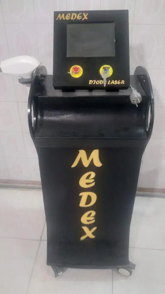 دستگاه لیزر|آرایشگاه و سالنهای زیبایی|آباده, |دیوار