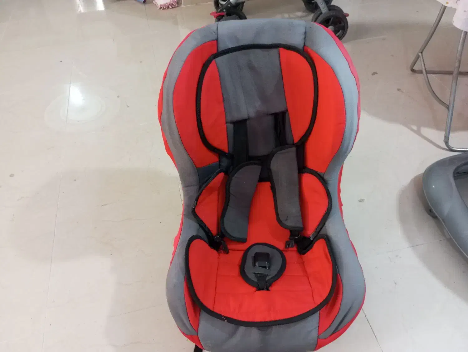 صندلی ماشین کودک|کالسکه و لوازم جانبی|ارومیه, |دیوار