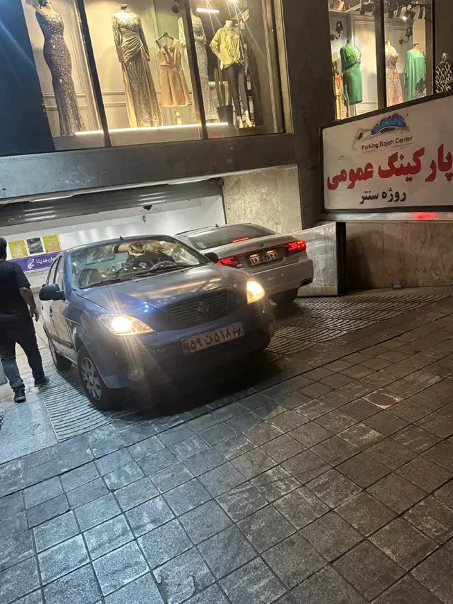 نیازمند نیروی کارواش|استخدام سرایداری و نظافت|تهران, هروی|دیوار