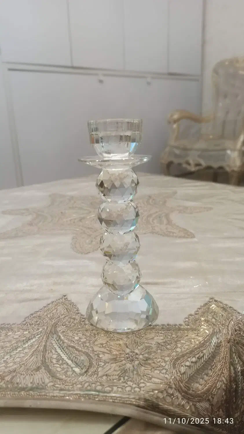 یک عدد شمعدان بوهمیا اصل|صنایع دستی و سایر لوازم تزئینی|تهران, تهراننو|دیوار