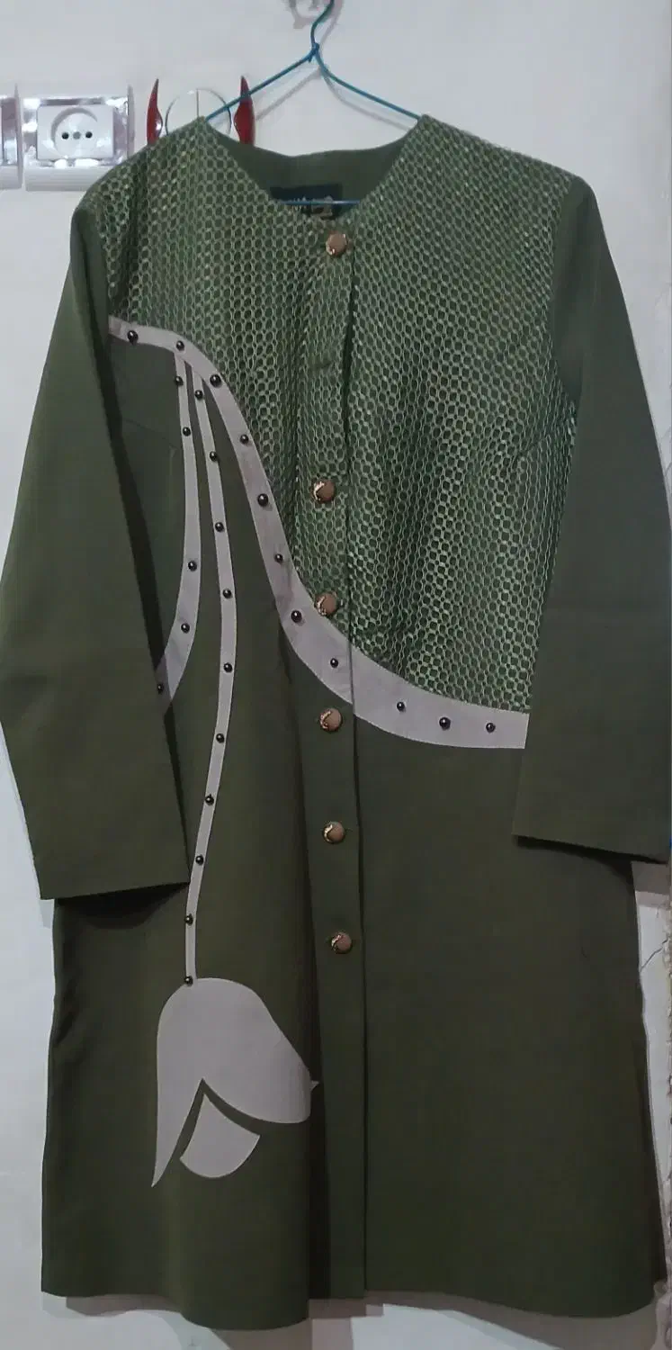 مانتو سالم استفاده نشده|لباس|سلماس, |دیوار