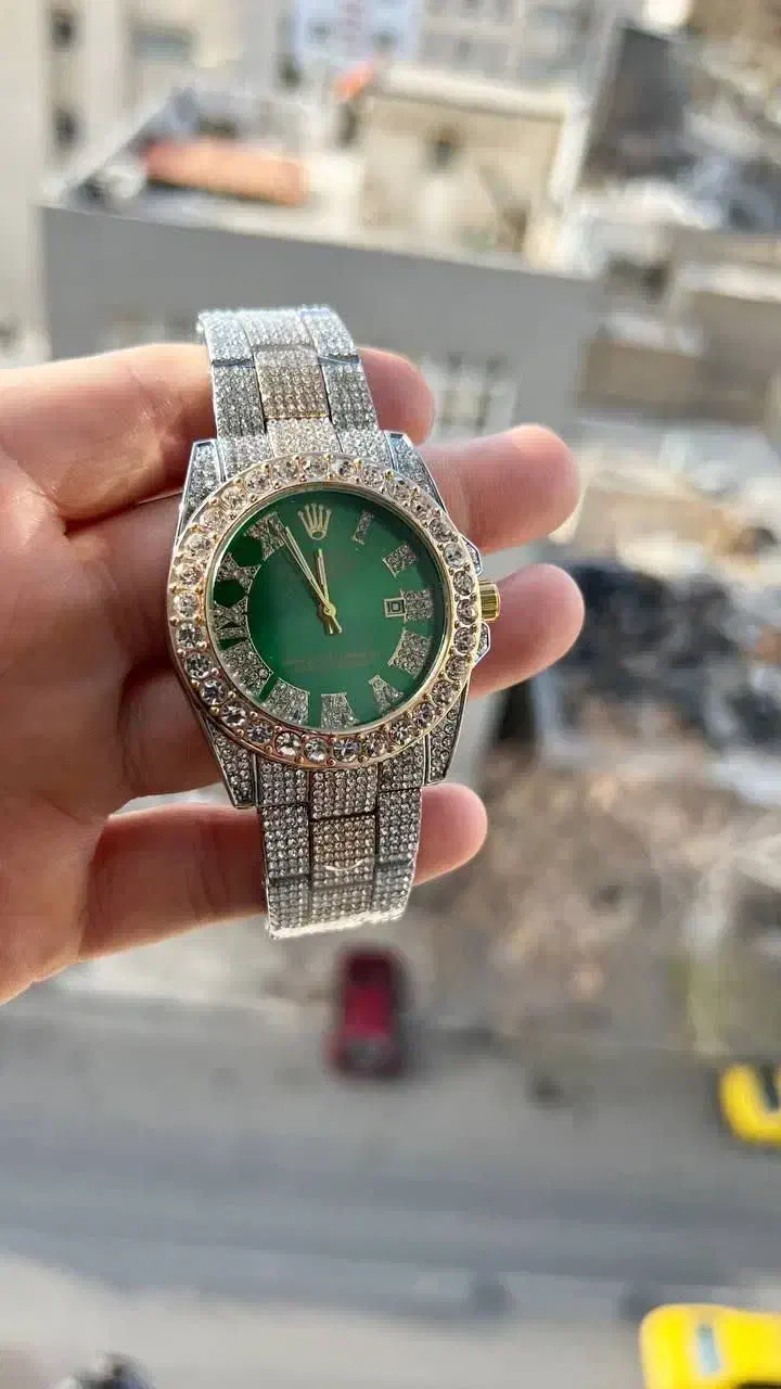 ساعت زنانه مردانه هدیه جذاب متنوع قیمت مناسب|ساعت|یزد, |دیوار