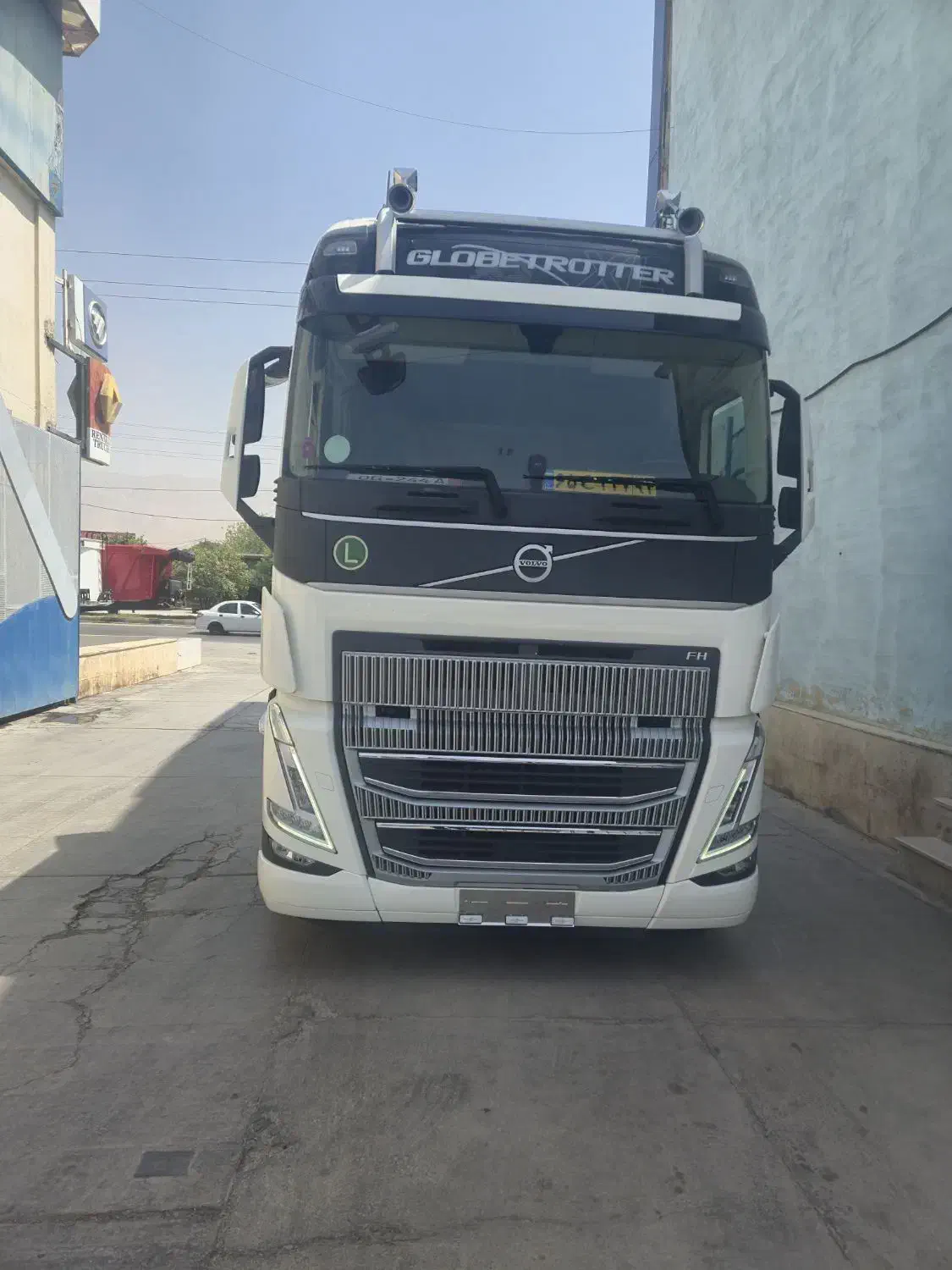 فروش قطعات کامیون ولوو|قطعات یدکی و لوازم جانبی|کازرون, |دیوار