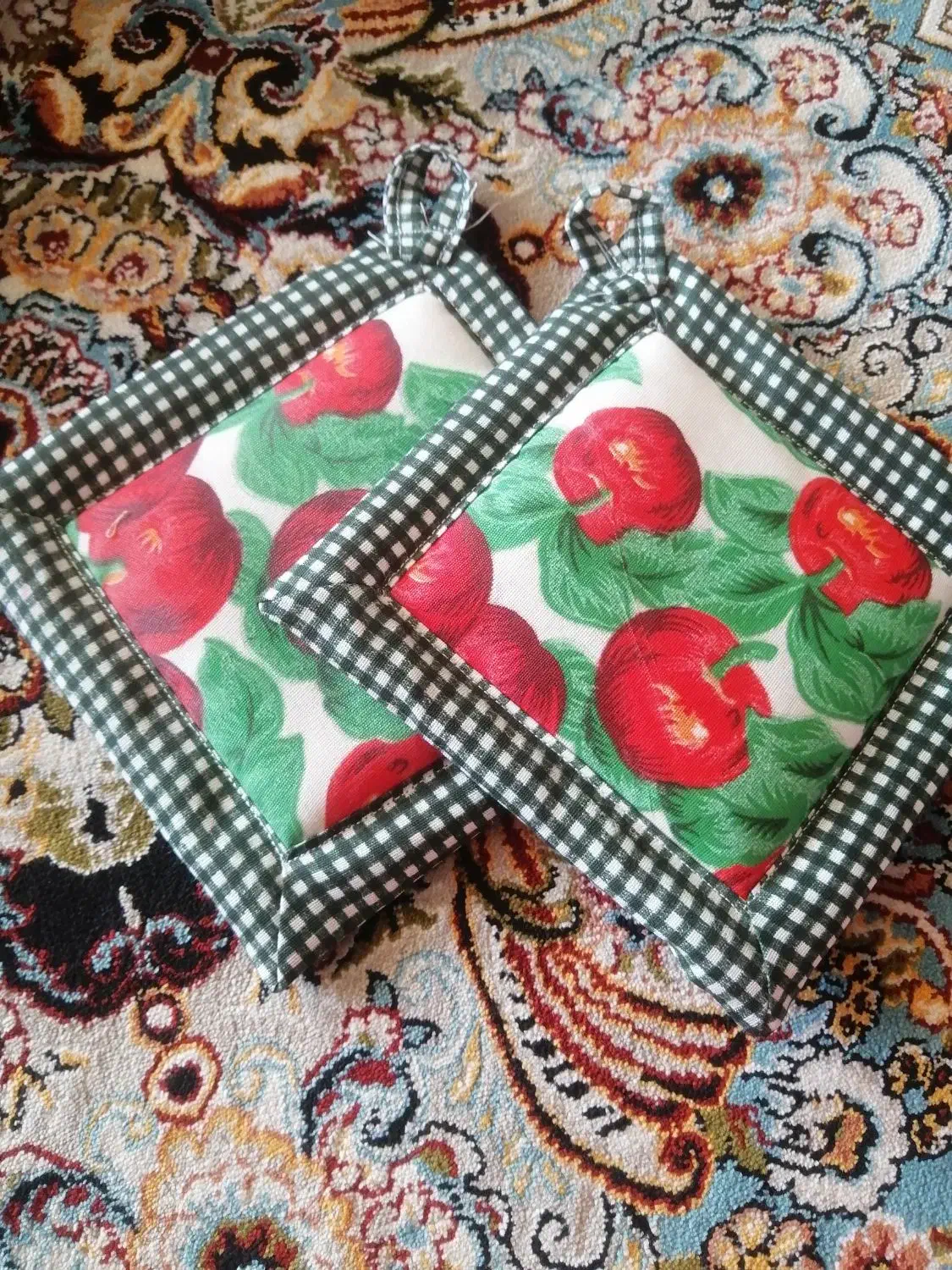 دستگیره وزیربشقابی|سفره، حوله، دستمال آشپزخانه|صدرا-فارس, فاز ۱|دیوار