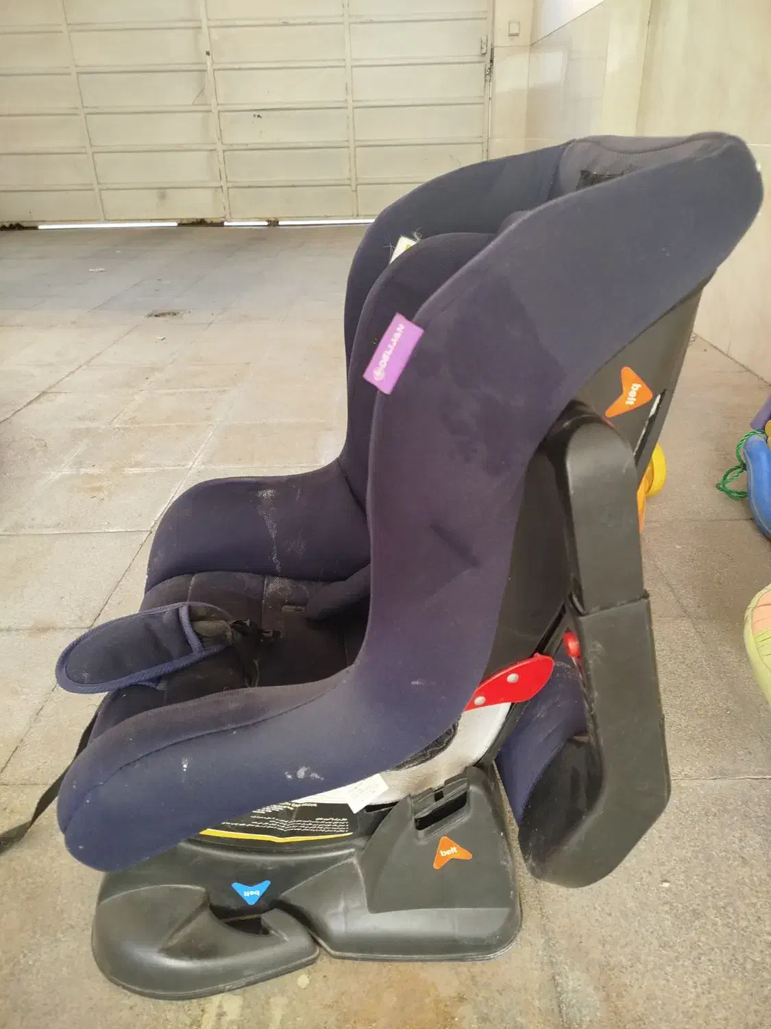 صندلی کودک|تخت و صندلی بچه|همدان, |دیوار