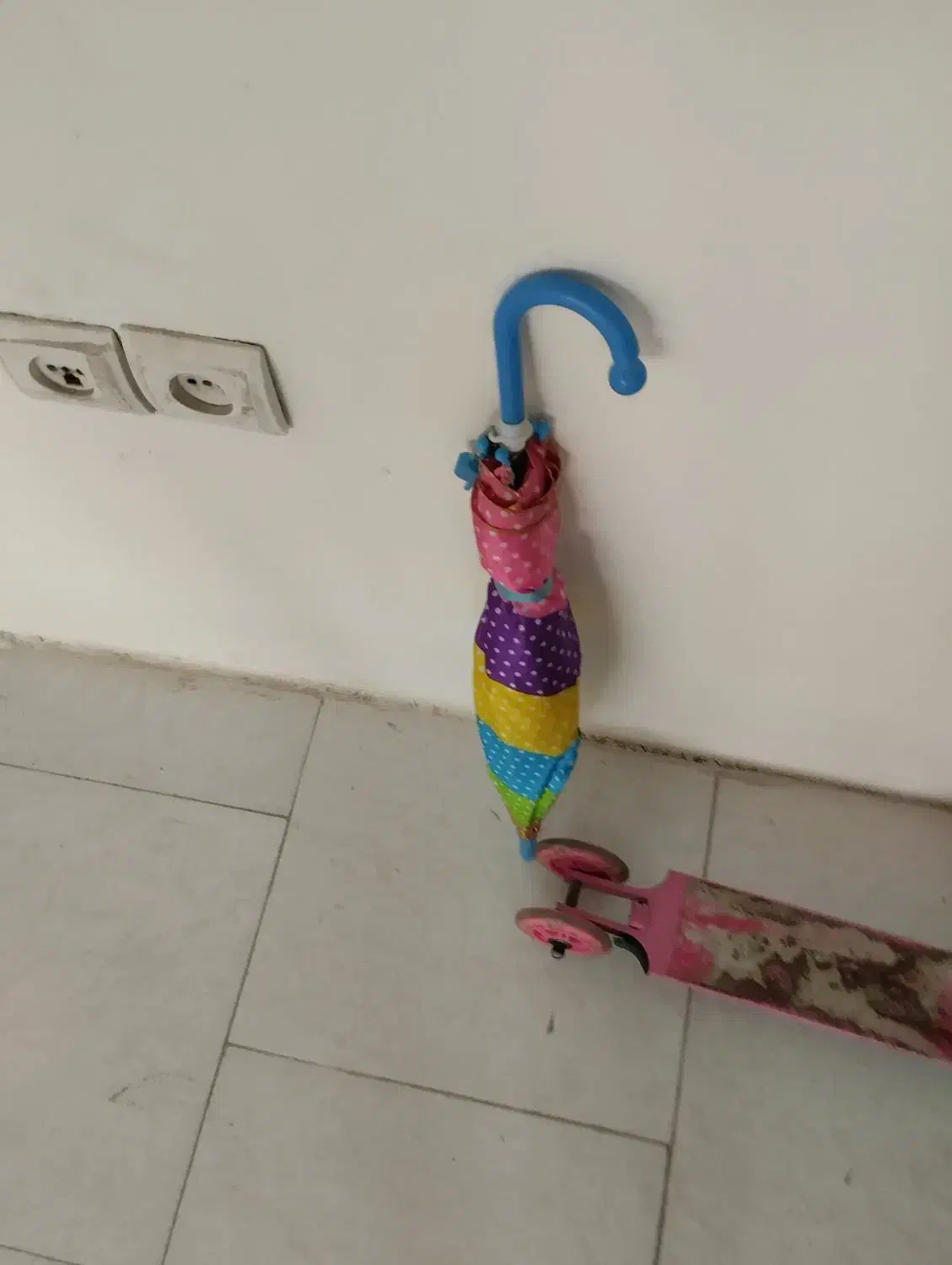 اسباب بازی|اسباببازی|پرند, فاز ۶|دیوار