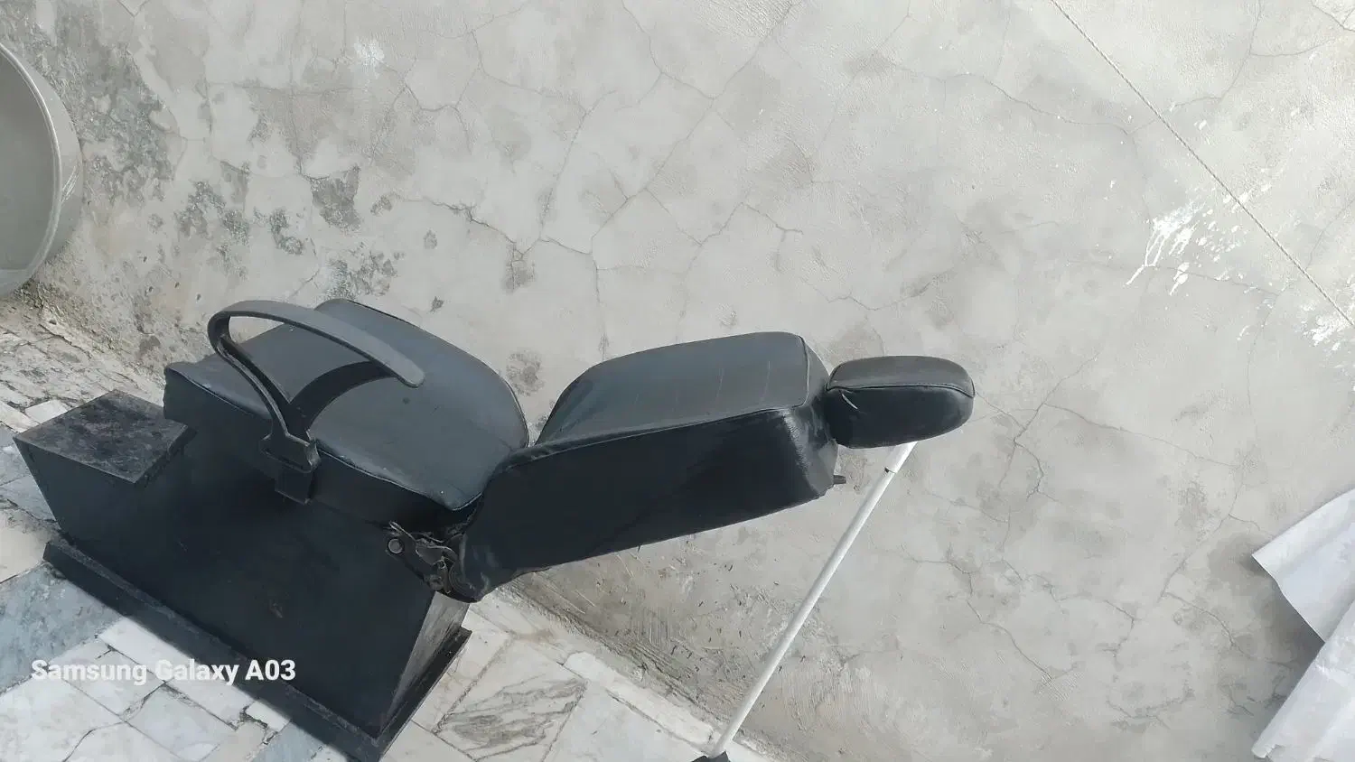 صندلی ارایش طرح برقی|آرایشگاه و سالن‌های زیبایی|رشت, نخودچر|دیوار