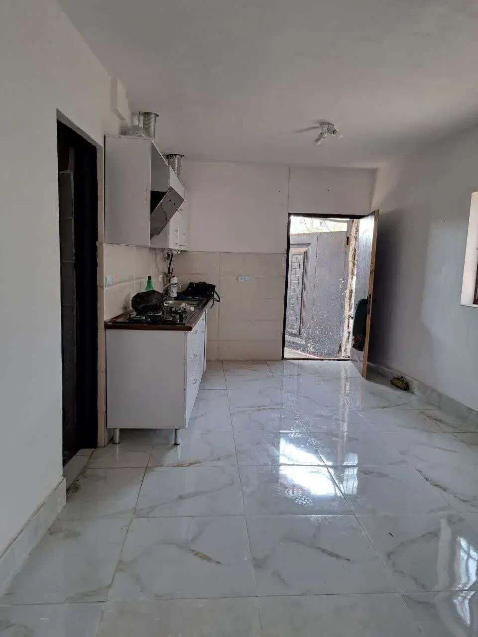 اجاره خانه 45 متری حیاط دارواقع در سیاه گلوندان|اجارهٔ خانه و ویلا|رشت, لاکان|دیوار