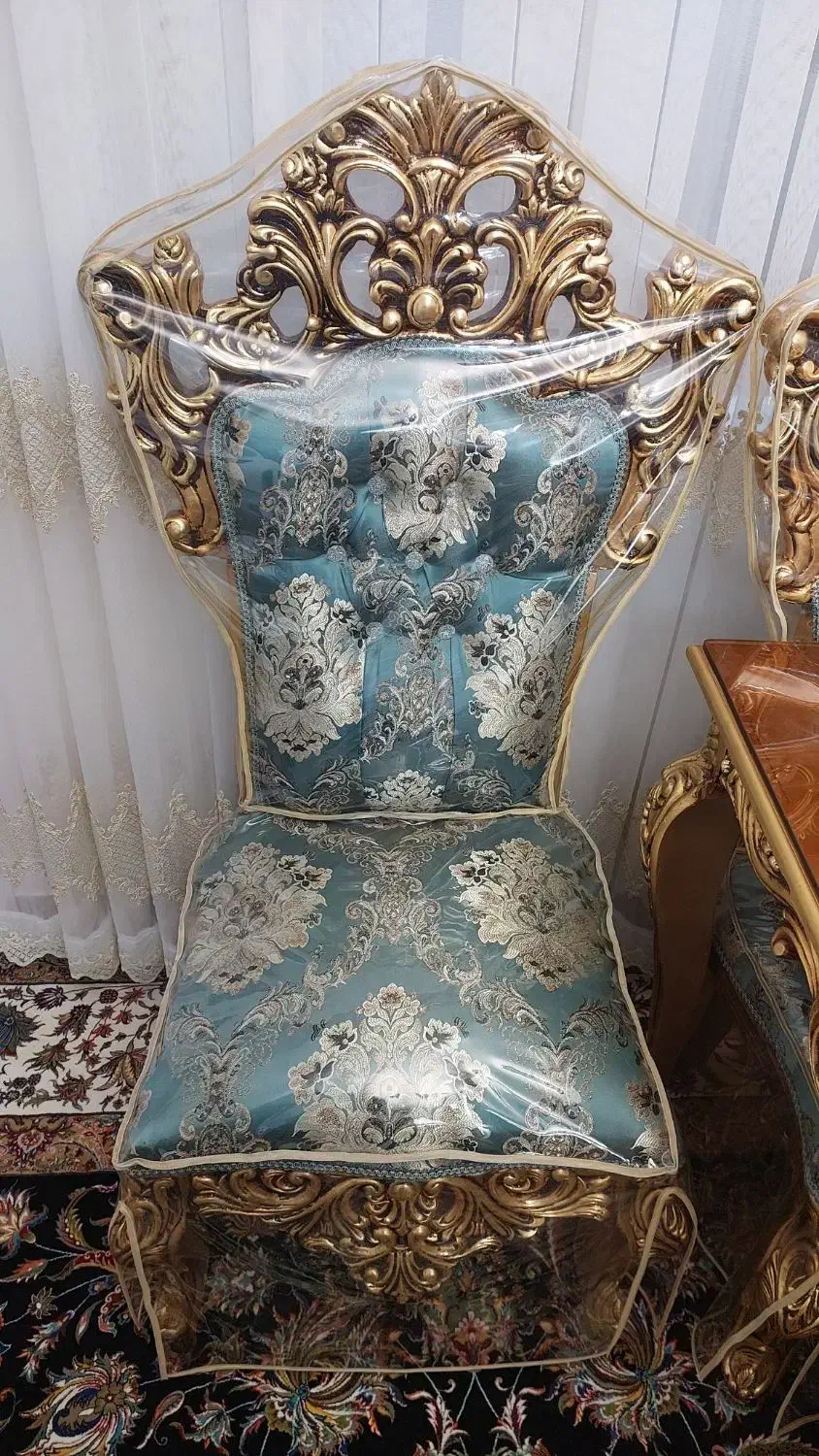 مبل سلطنتی ۹ نفره با میز ناهار خوری ۸ نفره|مبلمان خانگی و میز عسلی|گرمی, |دیوار