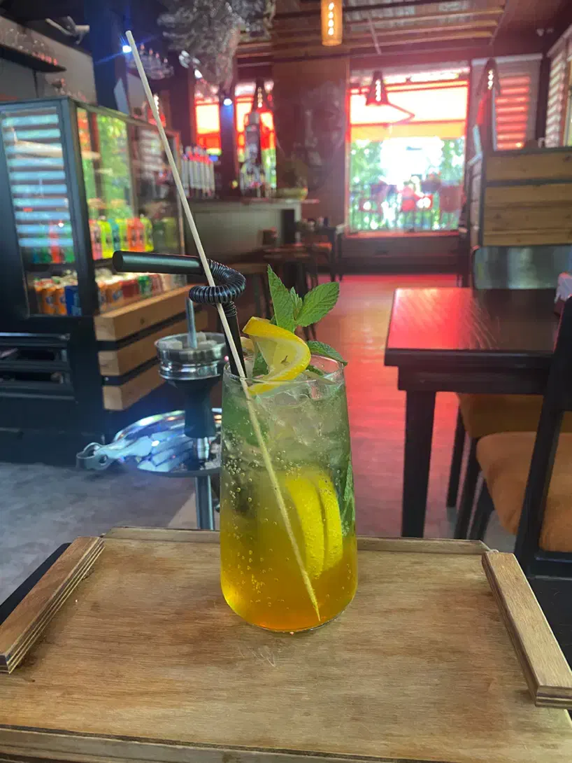 باریستا و بارتندر کافه منطقه بک|استخدام خدمات فروشگاه و رستوران|تهران, آجودانیه|دیوار