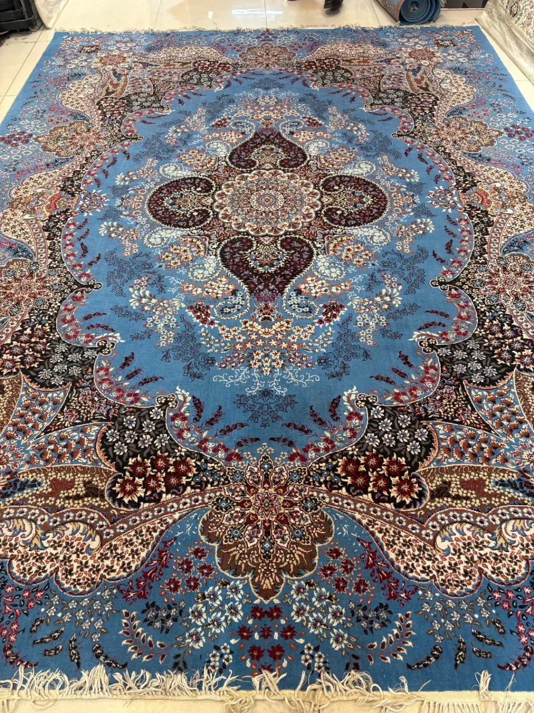 ۴تخته فرش ۷۰۰شونه زیر قیمت|فرش|قرچک, مهدیه|دیوار