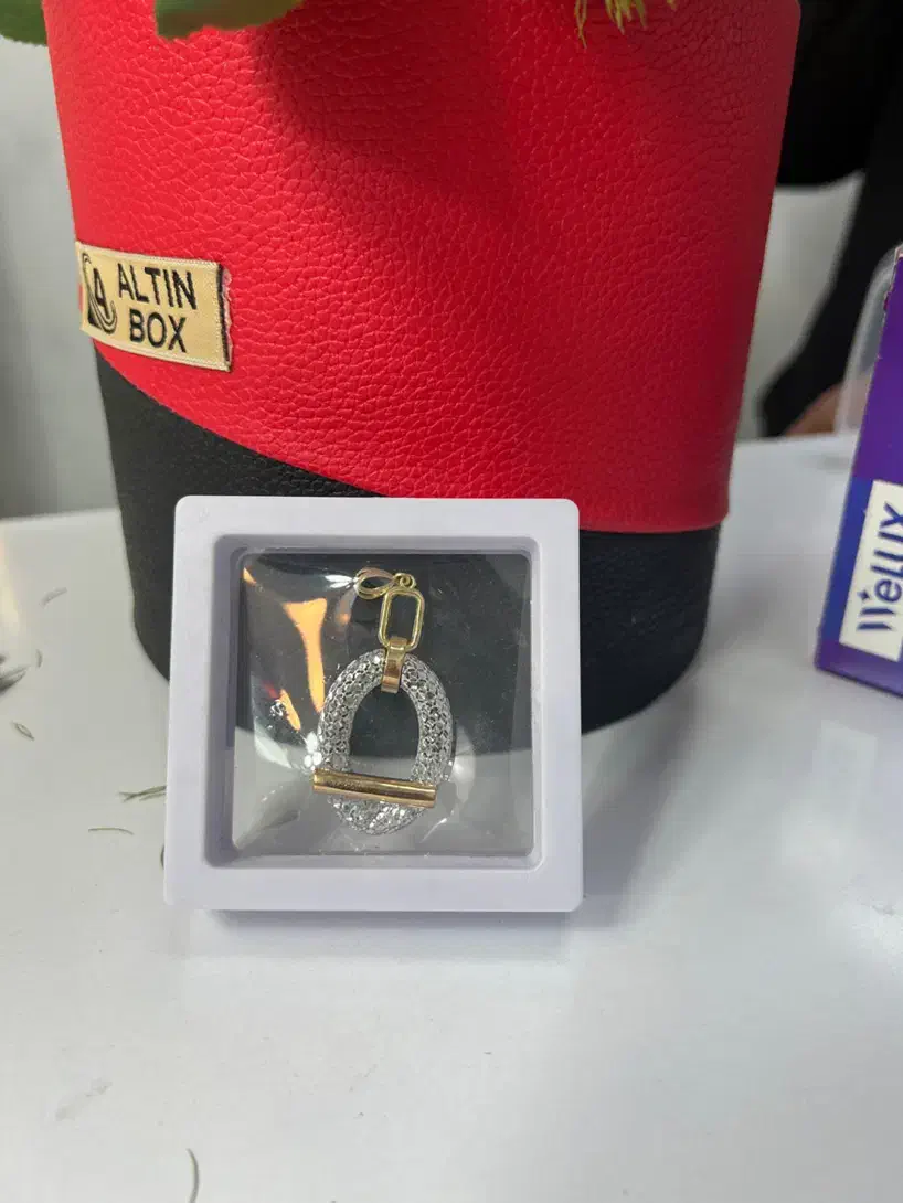 مدال هرمس بسیار نمادار|جواهرات|تبریز, |دیوار