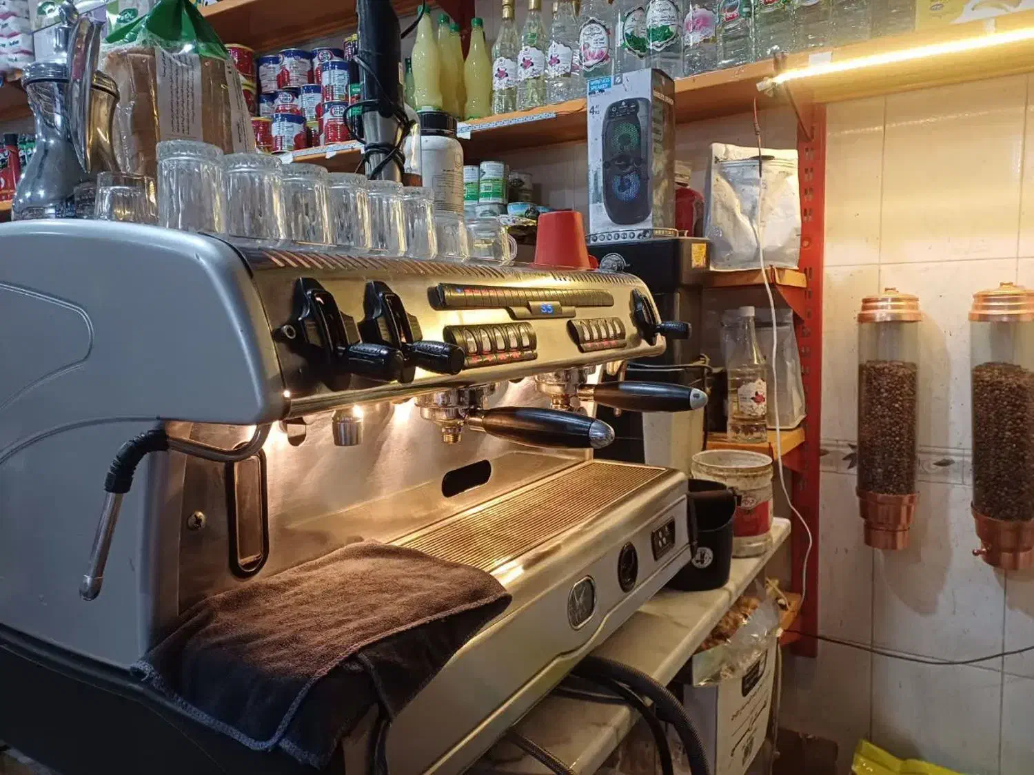 قهوه ساز صنعتی|سماور، چای‌ساز، قهوه‌ساز|قم, قلعه کامکار|دیوار