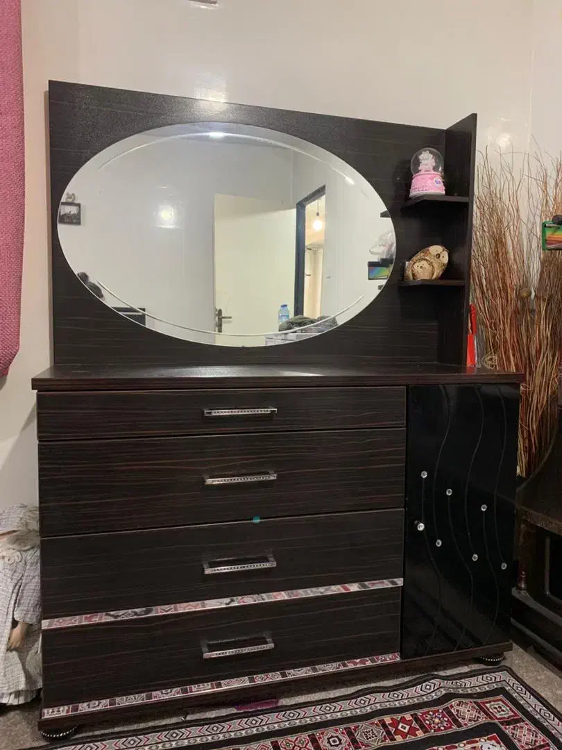 سرویس خواب دو نفره|تخت و سرویس خواب|دوگنبدان, |دیوار