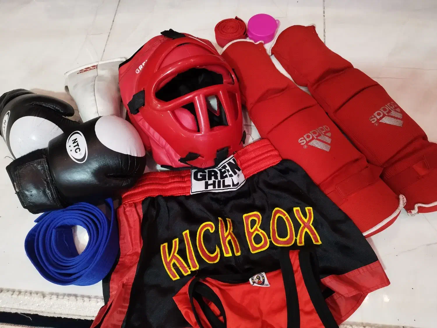 لوازم ورزشی کیک بوکسینگ|لباس|پاکدشت, پاکدشت (مامازند)|دیوار