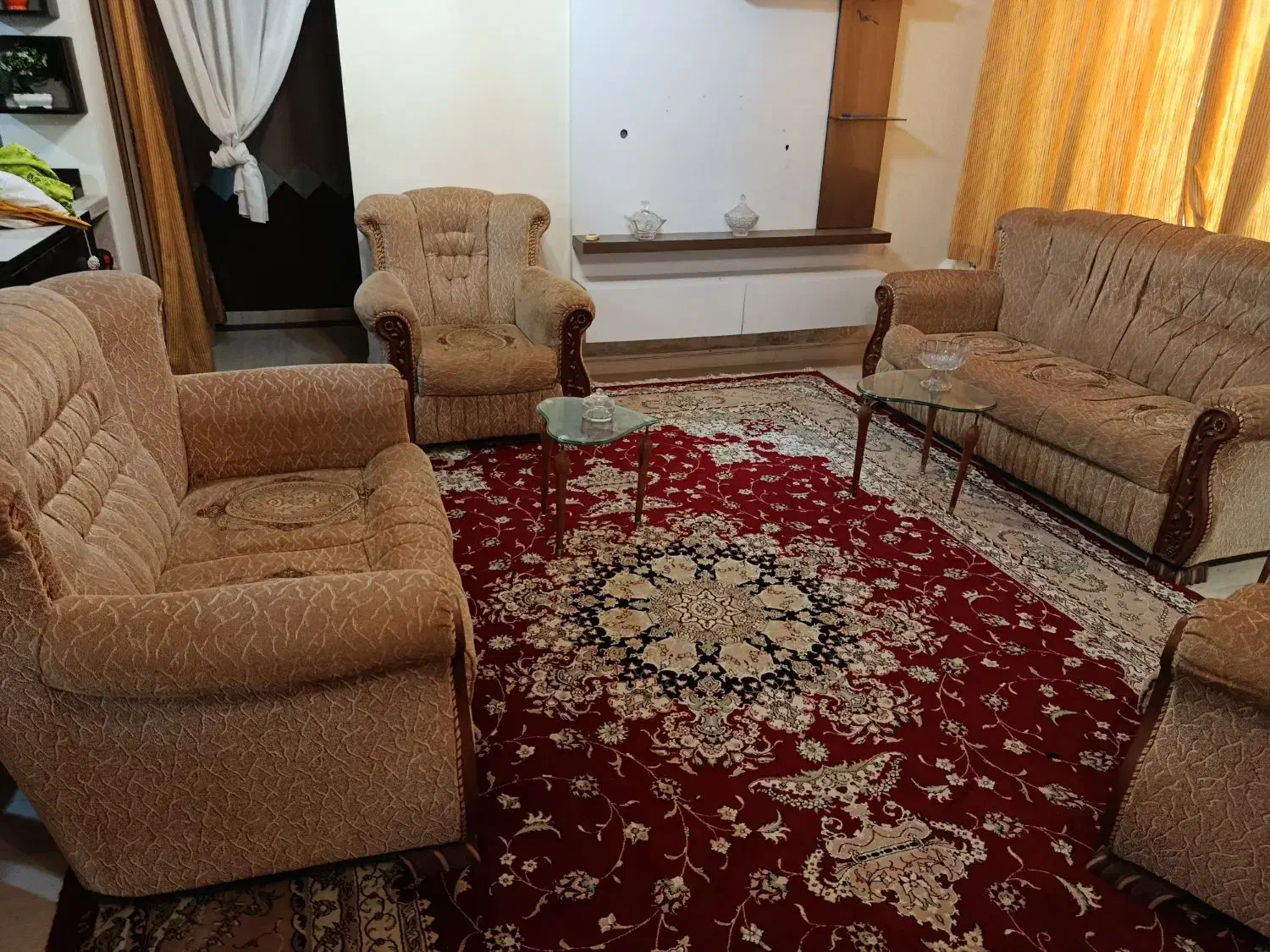 مبل راحتی سالم|مبلمان خانگی و میز عسلی|عباسآباد, |دیوار