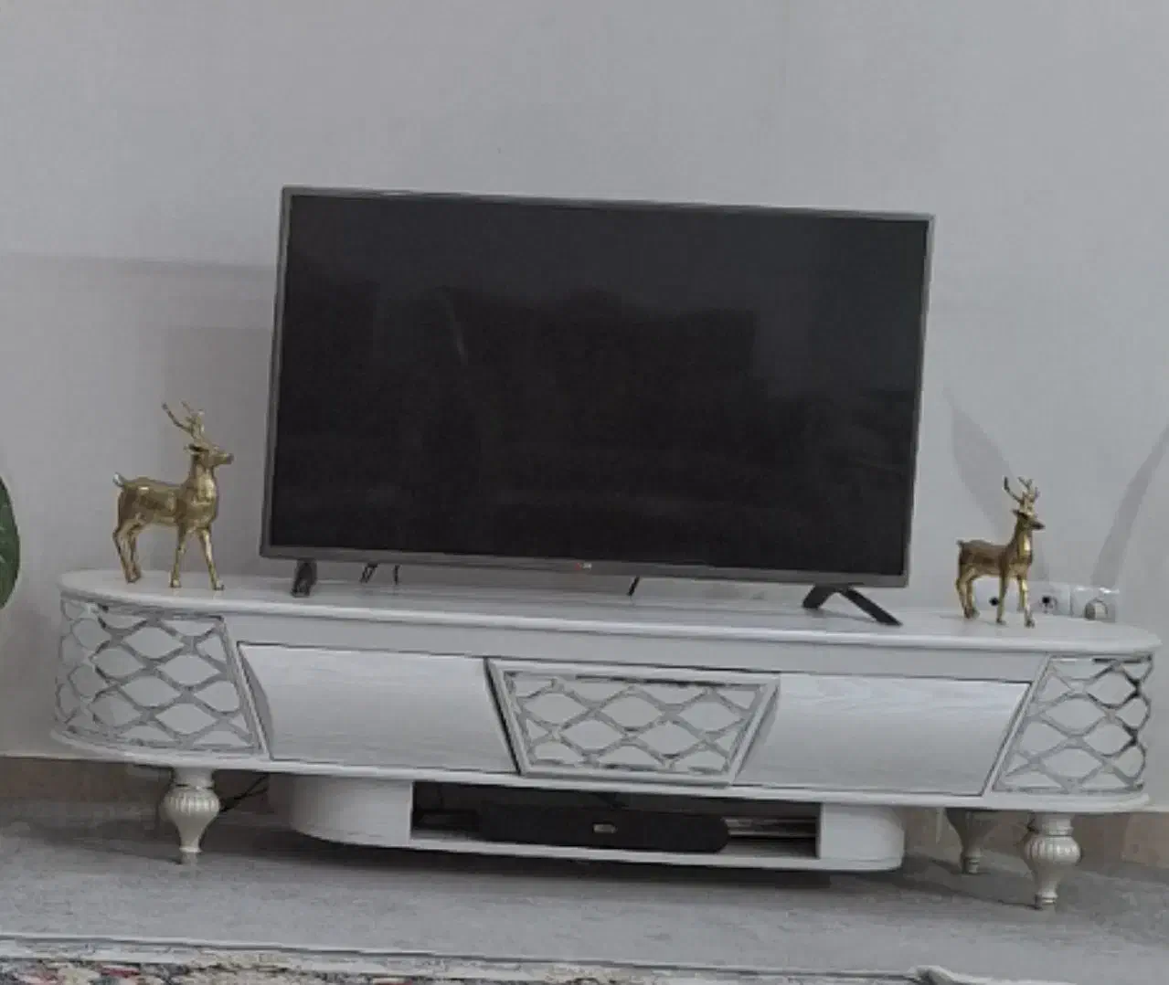 تلویزیون ال جی 47|تلویزیون و پروژکتور|رباط‌کریم, رباط‌کریم|دیوار