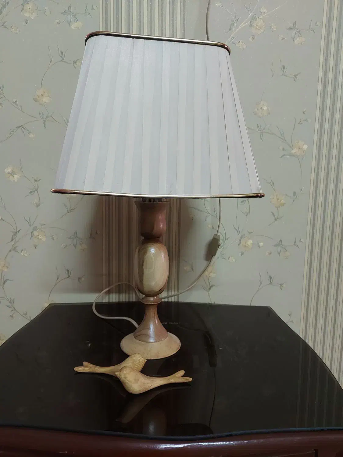 اباژور رومیزی پایه چوبی|چراغ خواب و آباژور|مشهد, رستگار|دیوار