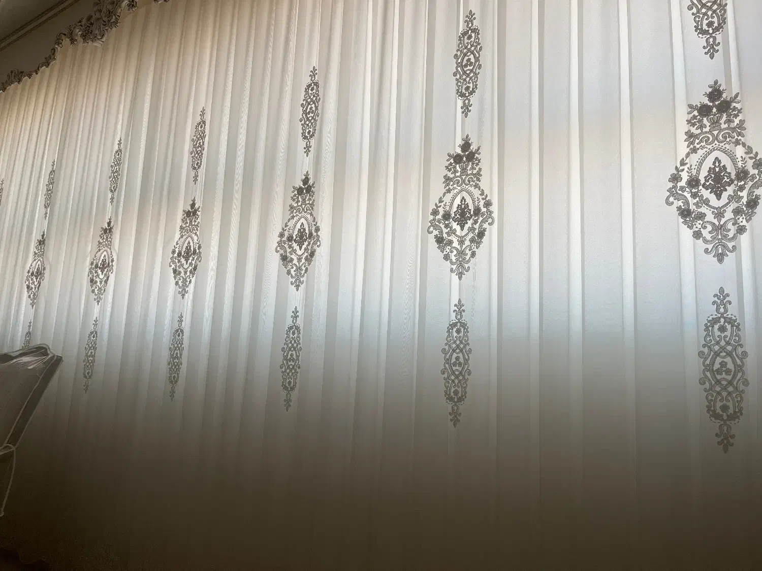 پرده|پرده، رانر، رومیزی|قم, هنرستان|دیوار